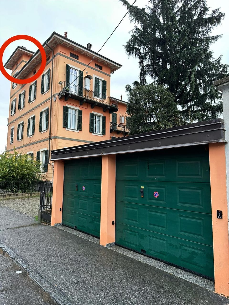 Property building, Day