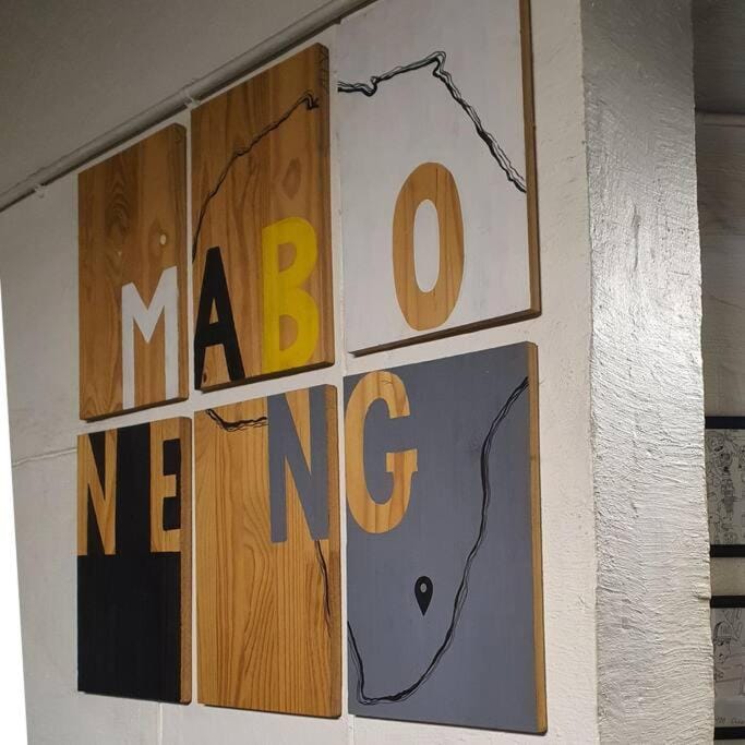Cozy 116 Craftmanship Maboneng Apartment in Johannesburg