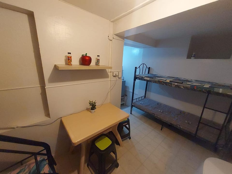 Bed, Photo of the whole room, Dining area, bunk bed