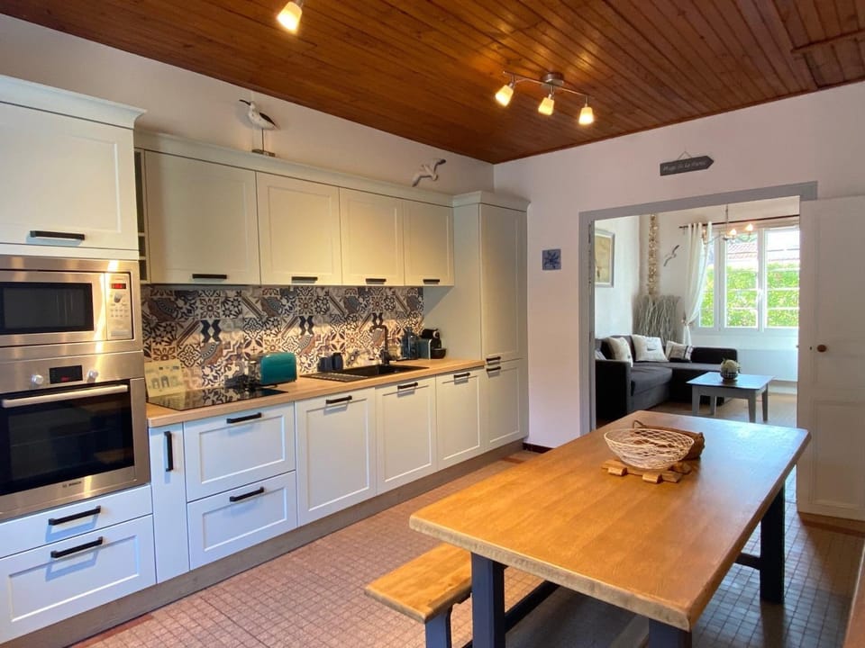Maison 50's charmante à 300m plage, jardin privé, 2 chambres – Brétignolles-sur-Mer - FR-1-231-327 House in Pays de la Loire