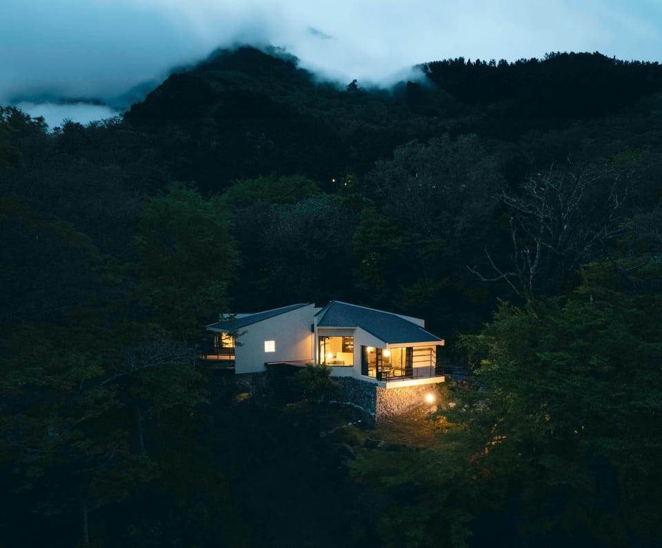 AKNOT hakone 大涌谷を望むモダニズム建築 東京から90分 Villa in Hakone