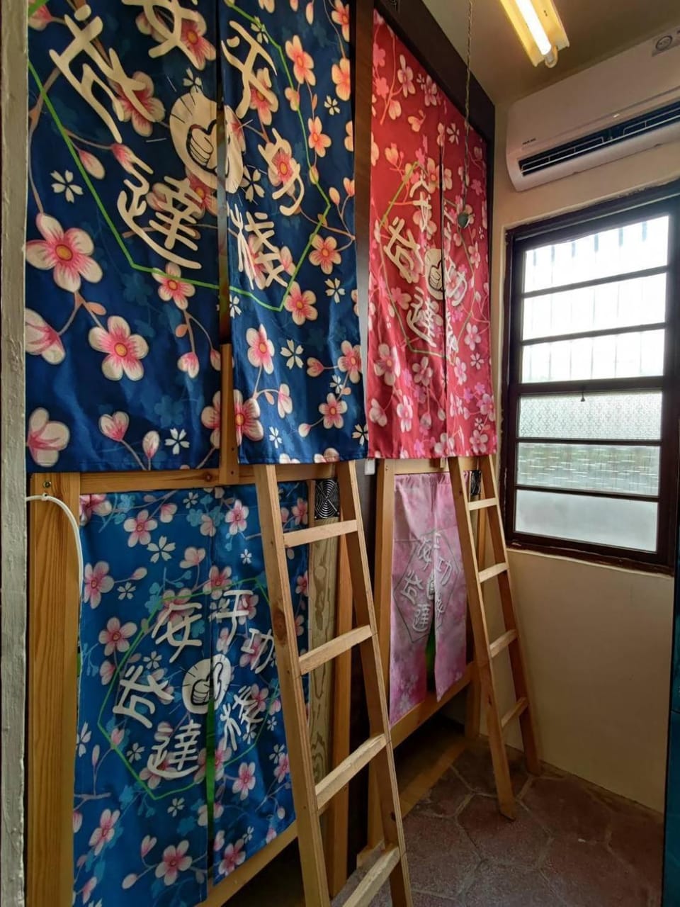 Anping Sucess BnB Capsule hotel in Kaohsiung