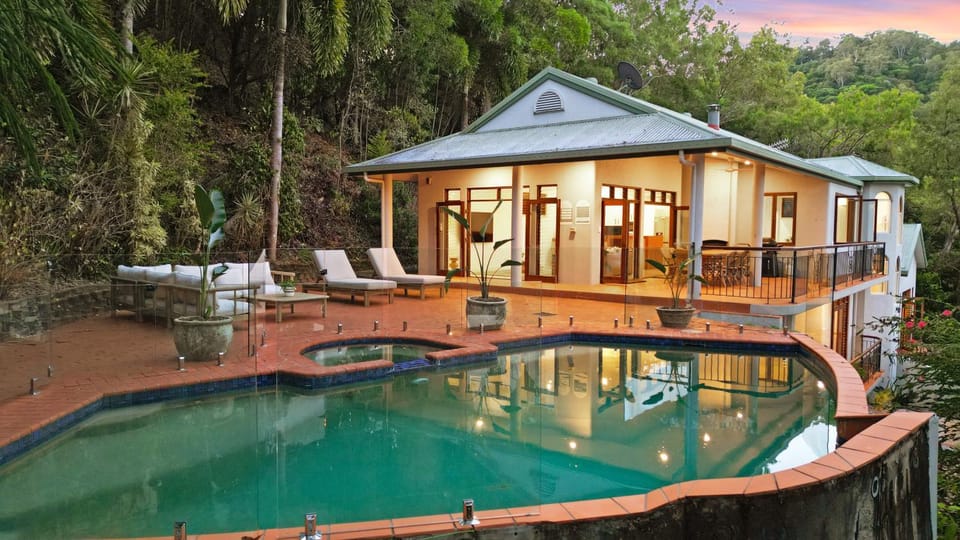 The Ferns Villa Serene Retreat with Ocean Views House in Kuranda