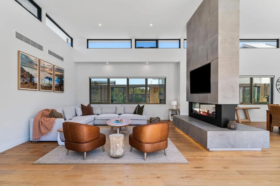 Pearse Retreat - Extraordinary Luxury Living House in Melbourne