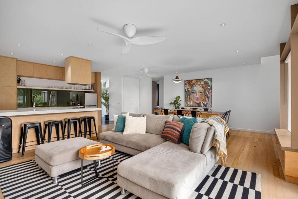 Palm Springs Oasis House in Melbourne