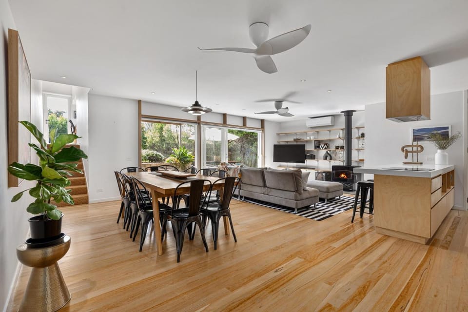 Palm Springs Oasis House in Melbourne