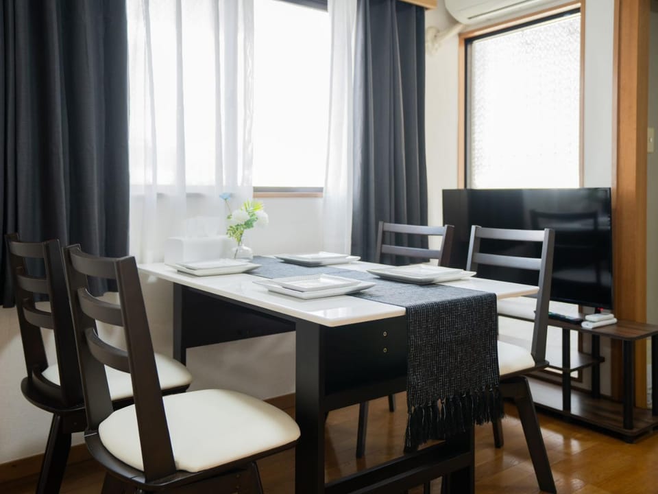 201号室貸切 京成佐倉駅徒歩3分 電車成田空港20分 京成上野直結 Apartment in Chiba Prefecture
