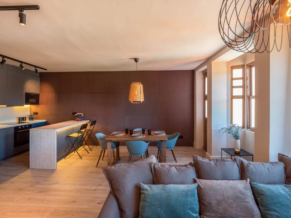 Kitchen or kitchenette, Living room, Dining area