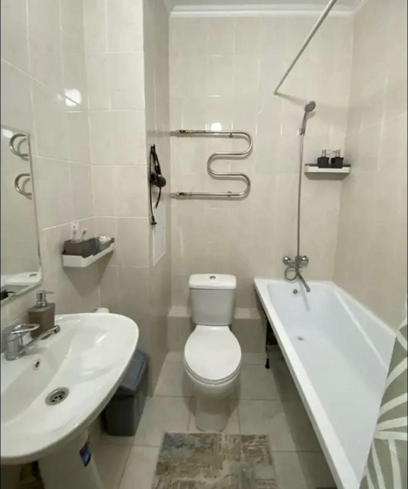 Shower, Toilet, Bathroom, Bath, towels