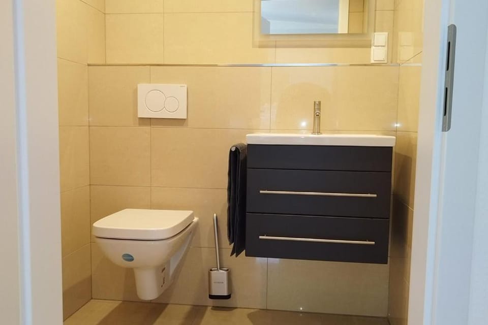 Toilet, Bathroom