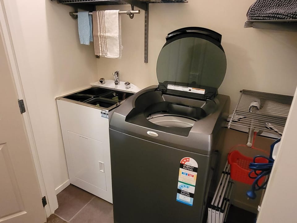 washing machine, Internal: Not applicable to any particular room