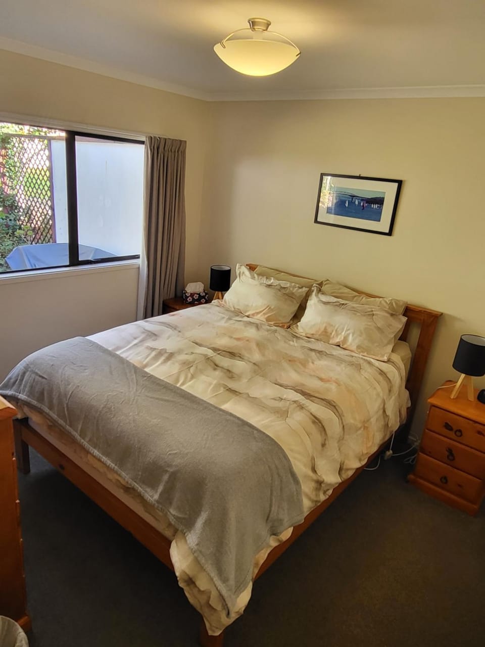 Photo of the whole room, Bedroom