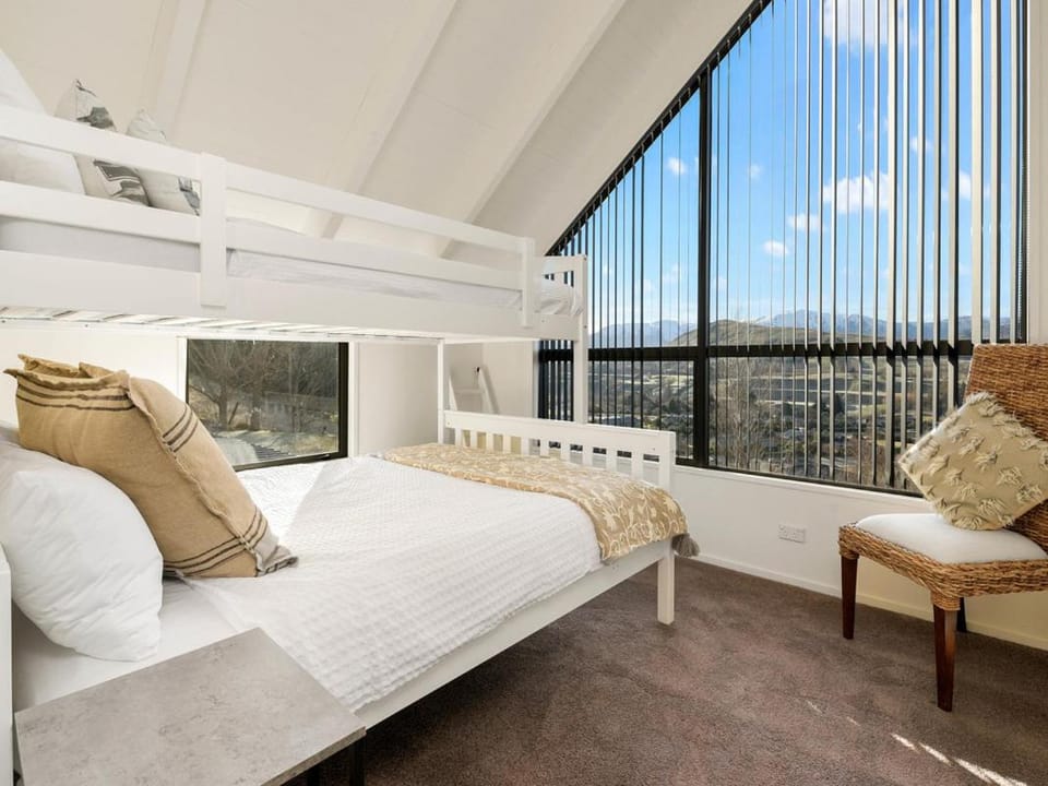 Bed, View (from property/room), Bedroom