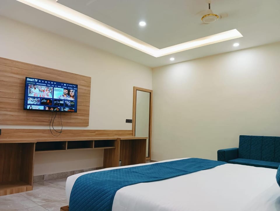 Bedroom, room service
