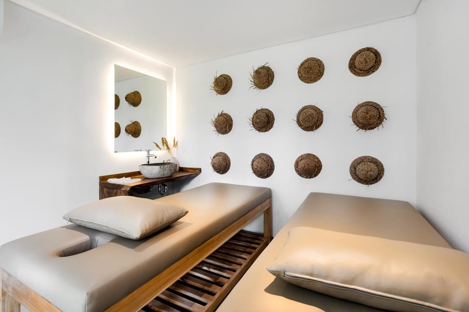 Property building, Massage