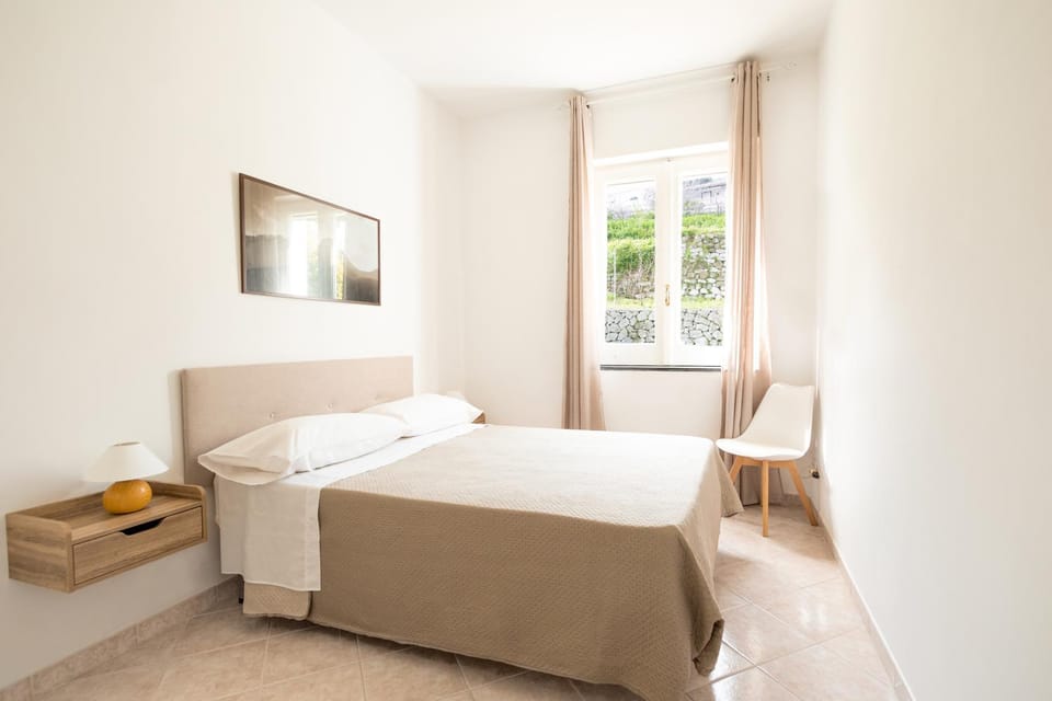 Patio, Patio, Bed, Bedroom, Garden view