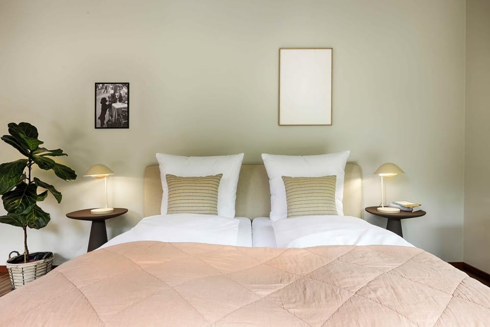 Bed, Photo of the whole room