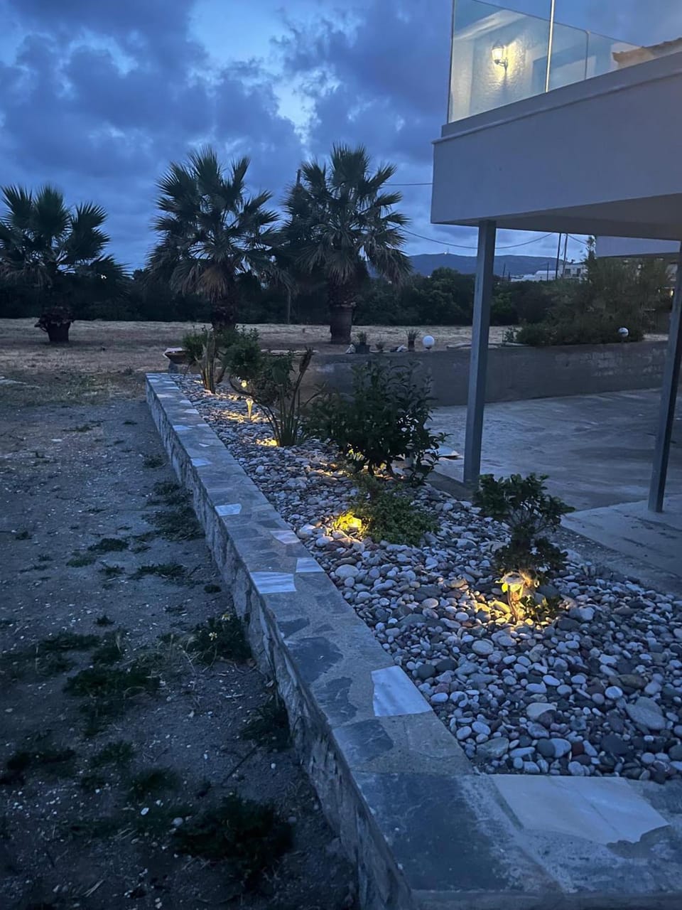 Night, Garden view