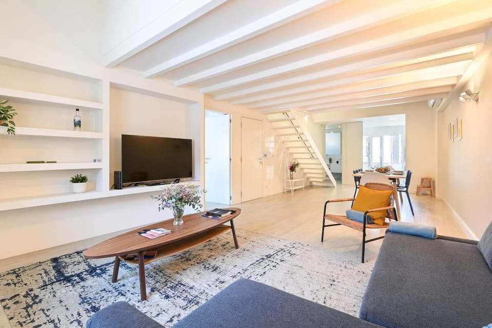 Communal lounge/ TV room, Living room