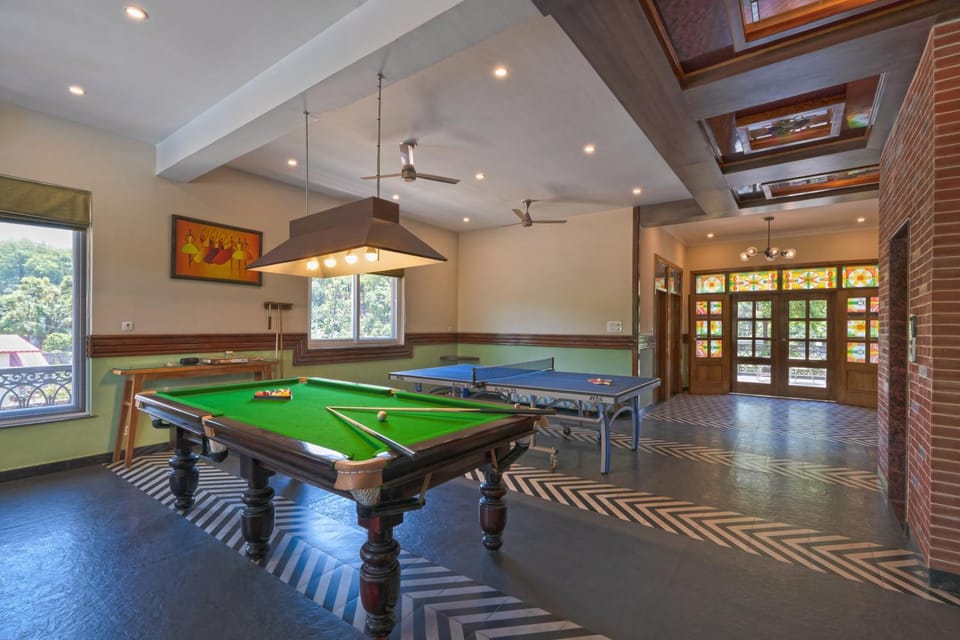 Billiard, Game Room, Table tennis