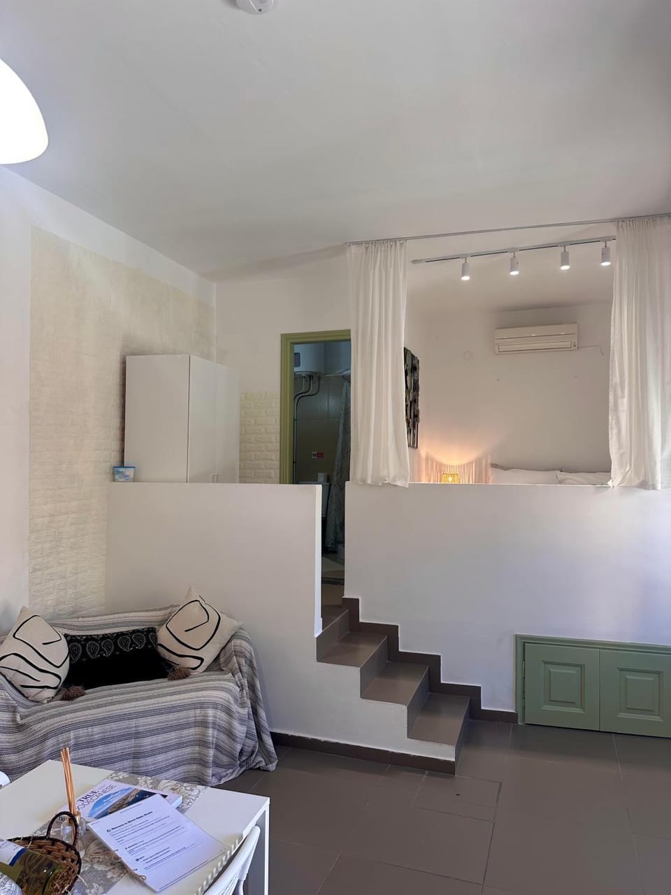 Stone Steps Studio Apartment in Decentralized Administration of the Aegean