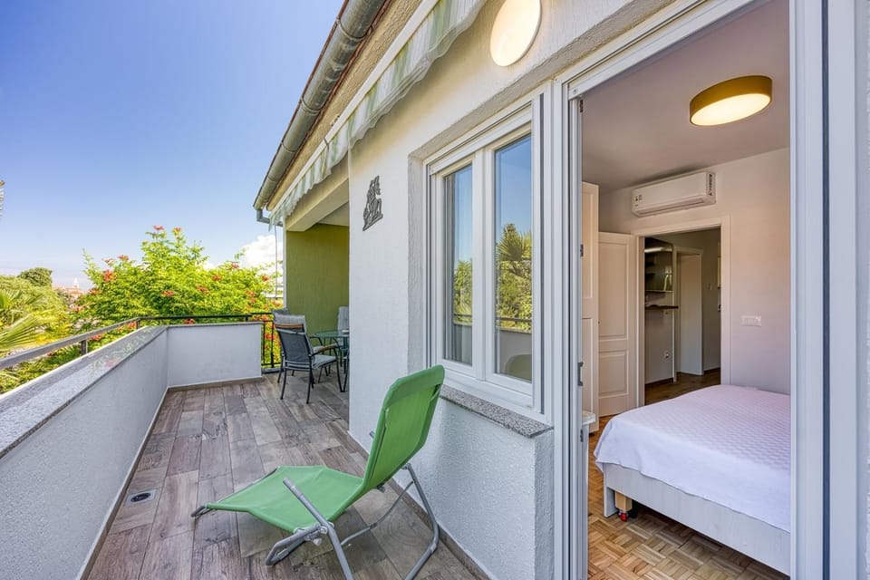Balcony/Terrace, Balcony/Terrace