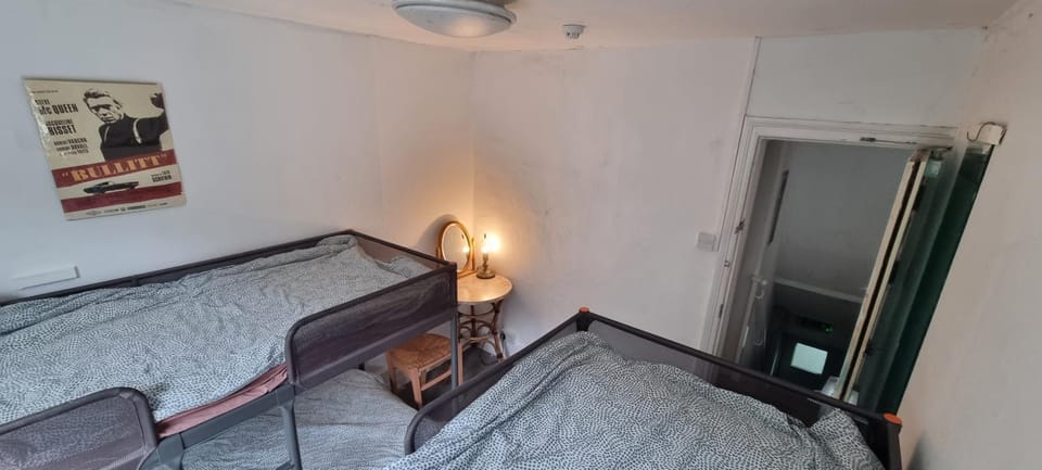 First and Last Youth Hostel Hostel in Dover