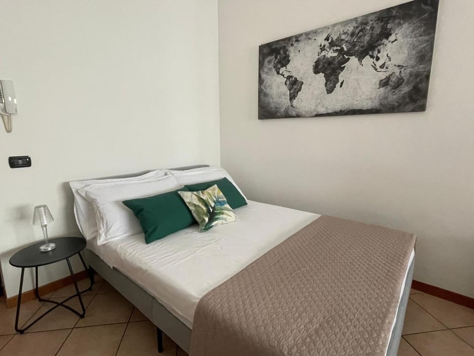 Foliage House by Quokka 360 - Comfortable Stay Near Rho Fiera Apartment in Lombardy