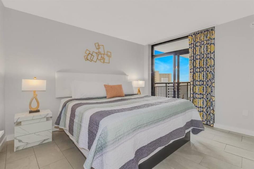 Make Memories Ravishing Angled Oceanfront Suite OR 916 Apartment in Myrtle Beach
