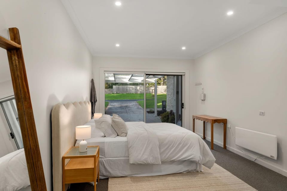 Chic Coastal Retreat 3 Bdr Close to Beach House in Cowes