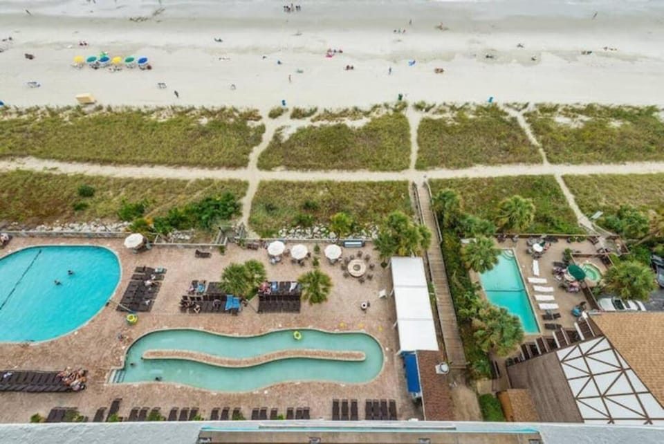 Unwind by the Waves Oceanfront Suite CR 1506 Apartment in Myrtle Beach