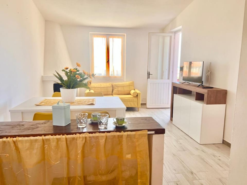 Il Girasole House Apartment in Sardinia