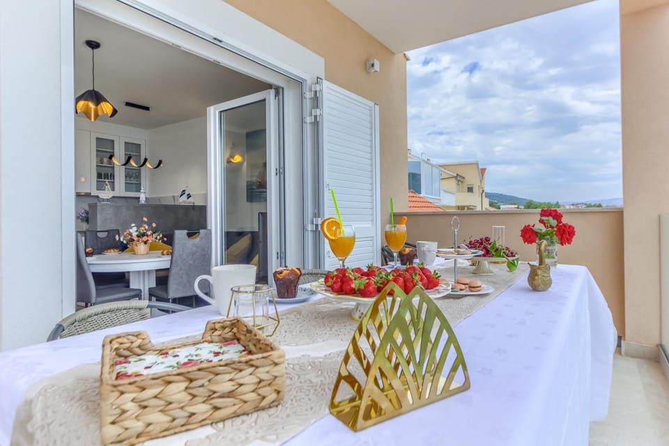 Balcony/Terrace, Dining area
