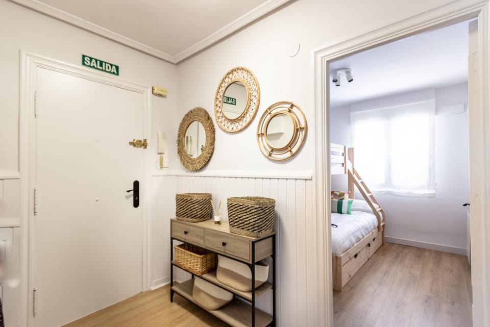 Bed, Lobby or reception, Photo of the whole room