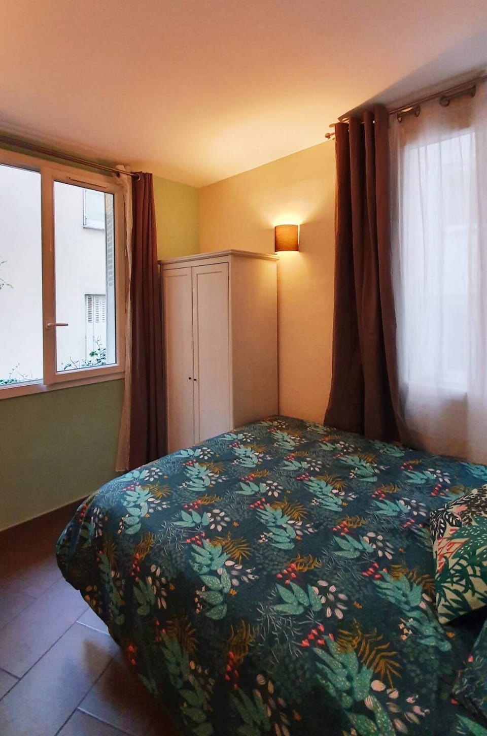 Bed, Photo of the whole room, Bedroom, wardrobe