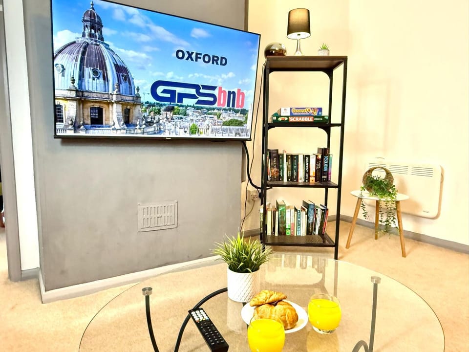 Library, TV and multimedia, Dining area