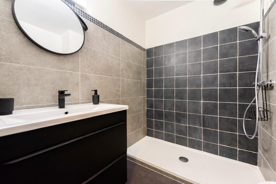 Studio au port de Sanary Apartment in Sanary-sur-Mer