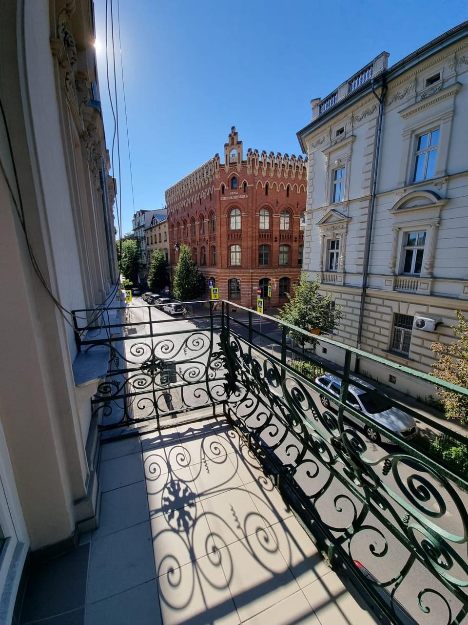 View (from property/room), Balcony/Terrace, Street view