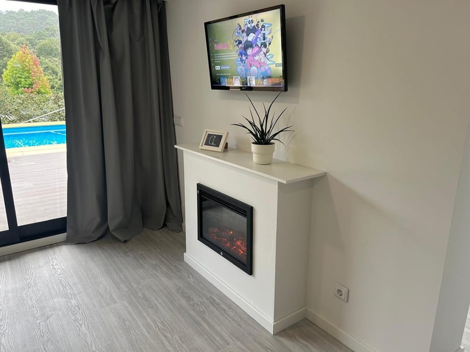 Communal lounge/ TV room, TV and multimedia