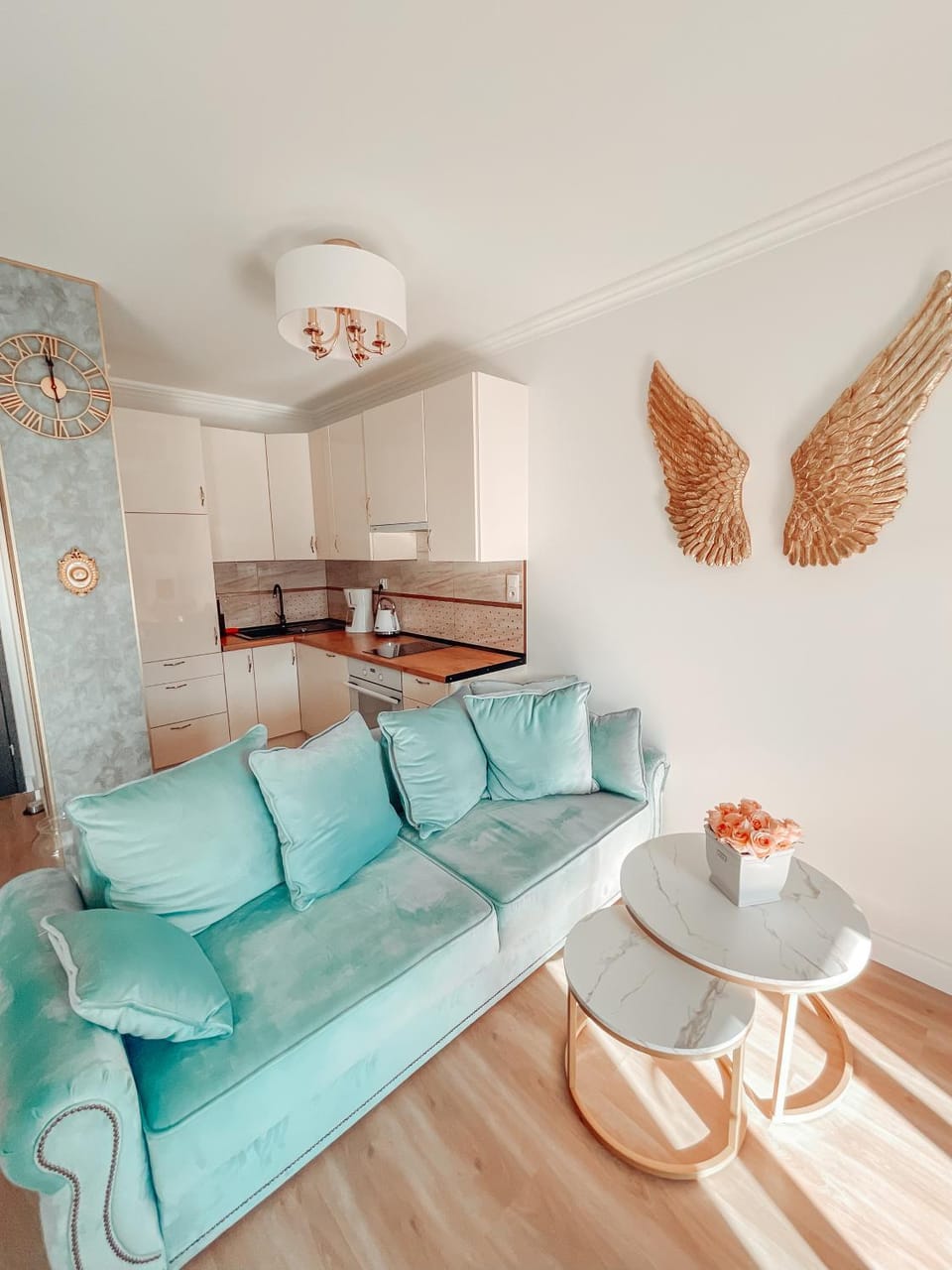 Kitchen or kitchenette, Living room