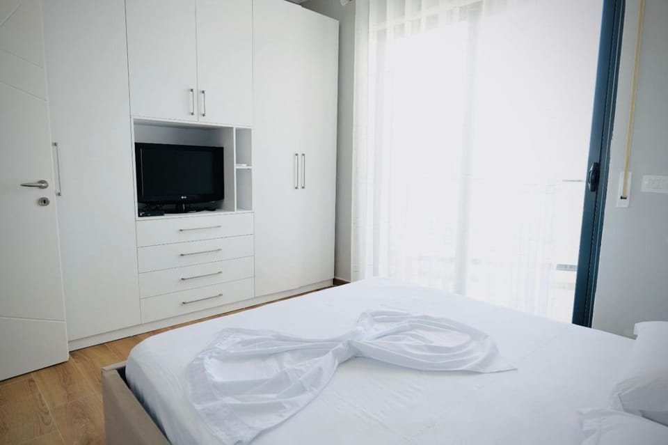 TV and multimedia, wardrobe