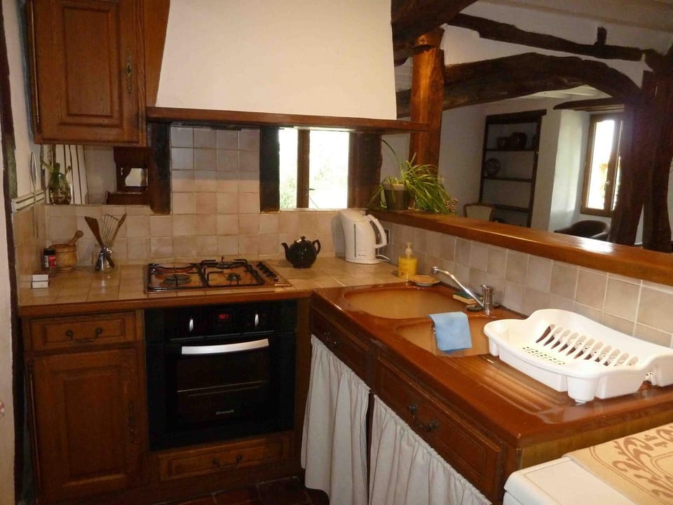 Kitchen or kitchenette, Lounge or bar, kitchen