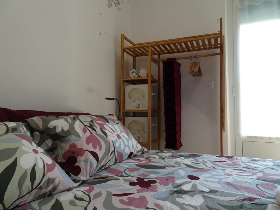 Bedroom, wardrobe