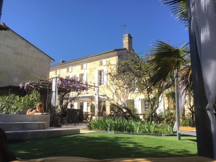Property building, Garden, Garden view