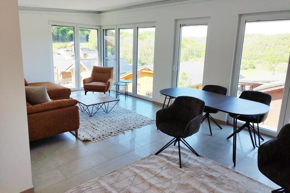 Living room, Seating area, Dining area
