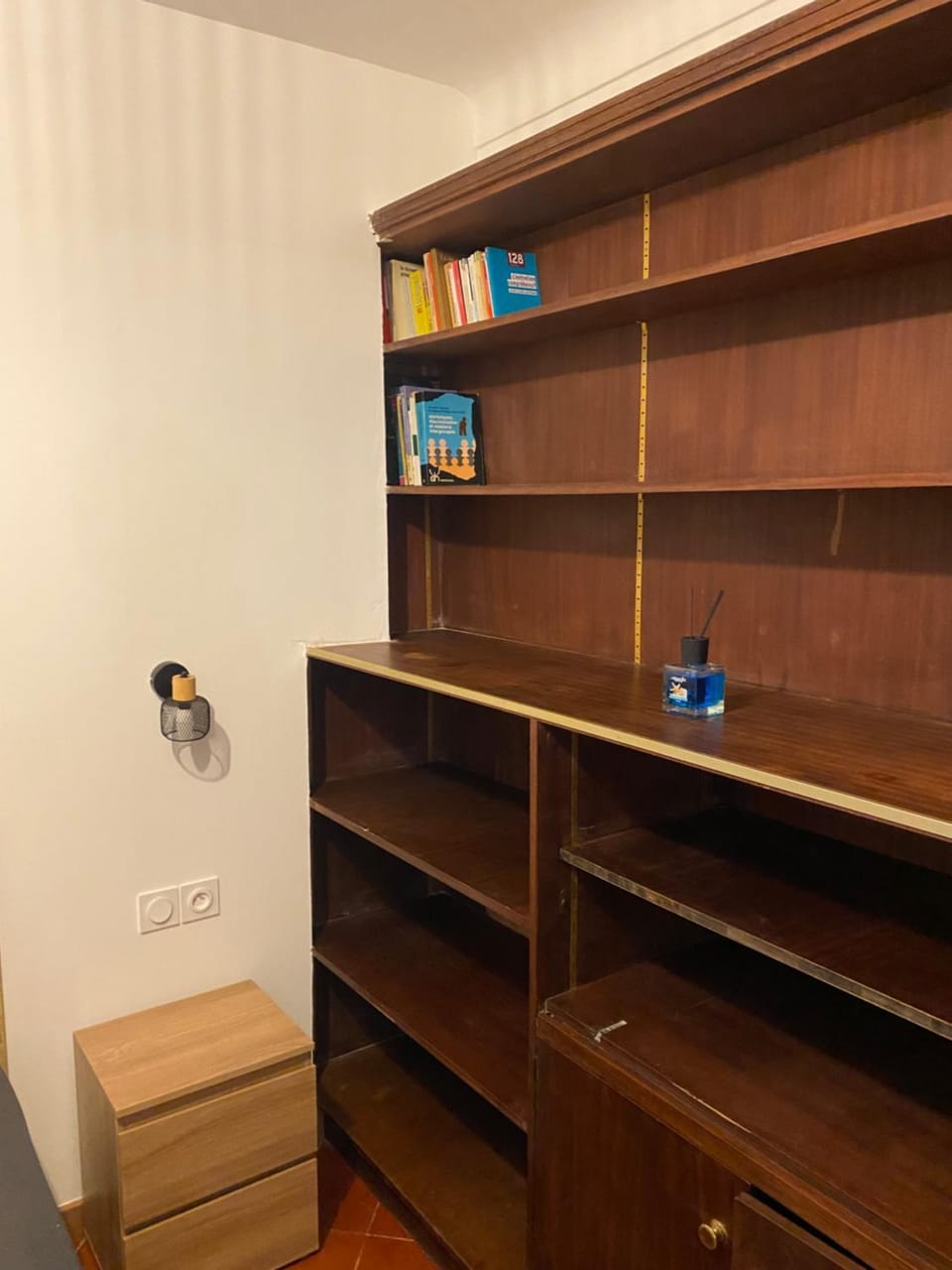 Library, Bedroom, wardrobe