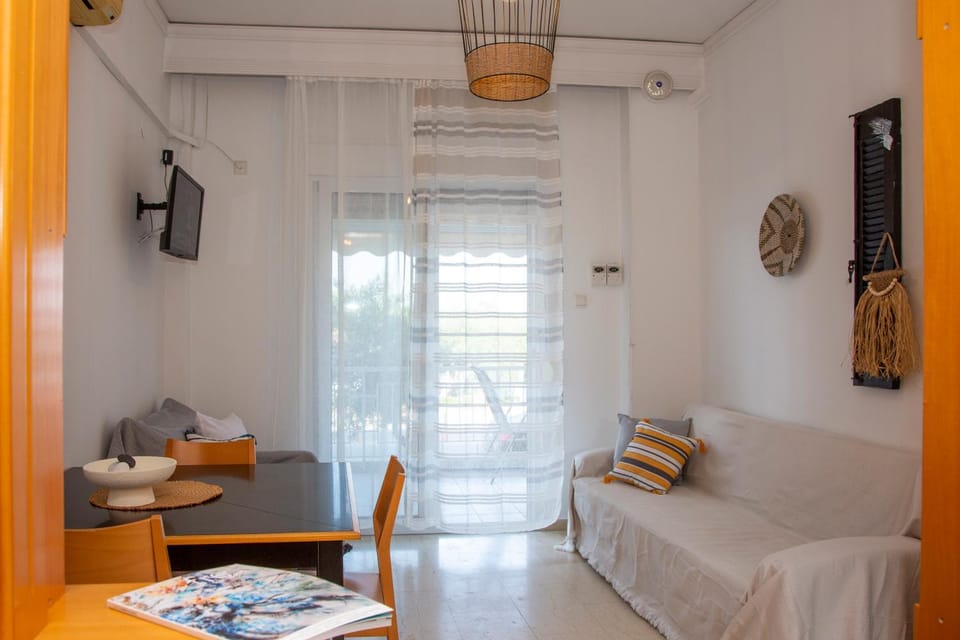 SeaMoon Apartment in Nea Peramos