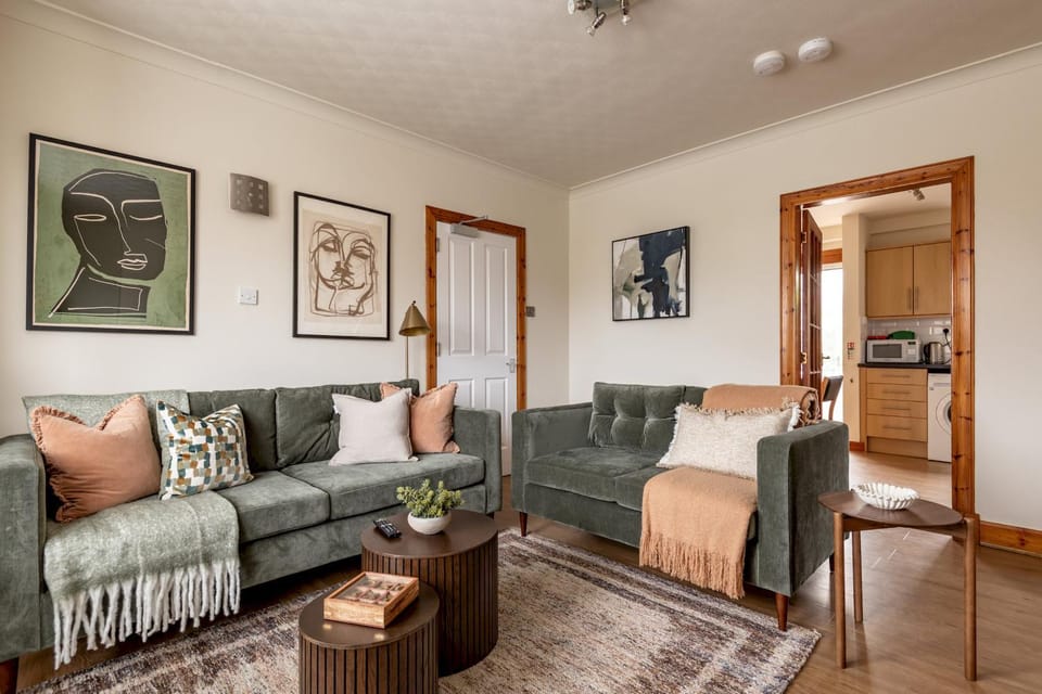 Communal lounge/ TV room, Living room