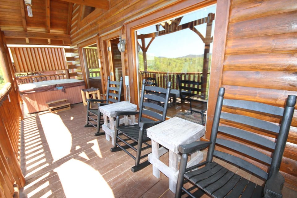 Natural landscape, Hot Tub, Balcony/Terrace, Mountain view
