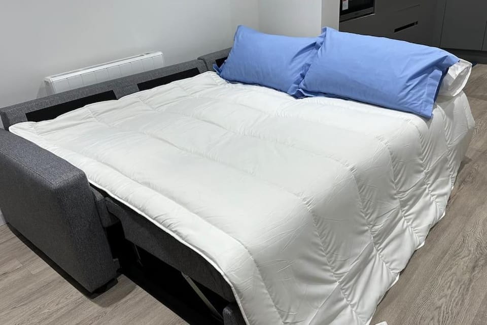Aqua Dreams -Serviced Luxury Apartment, Coyles Place at Portland 88 Apartment in Belfast